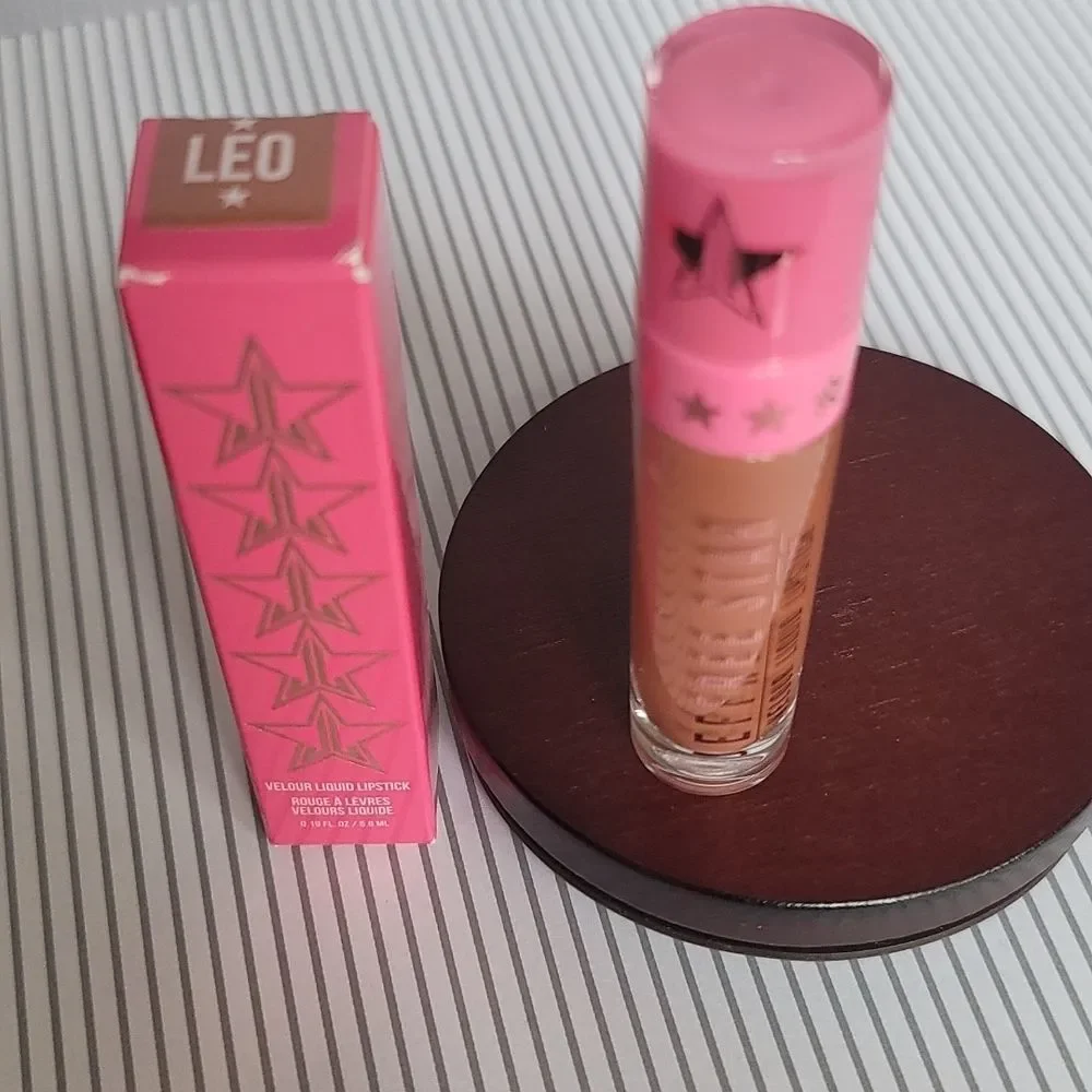 Jeffree Star VLL - Leo